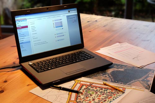 Folgekostenrechner Rheinland-Pfalz Laptop mit dem Folgekostenrechner Rheinland-Pfalz